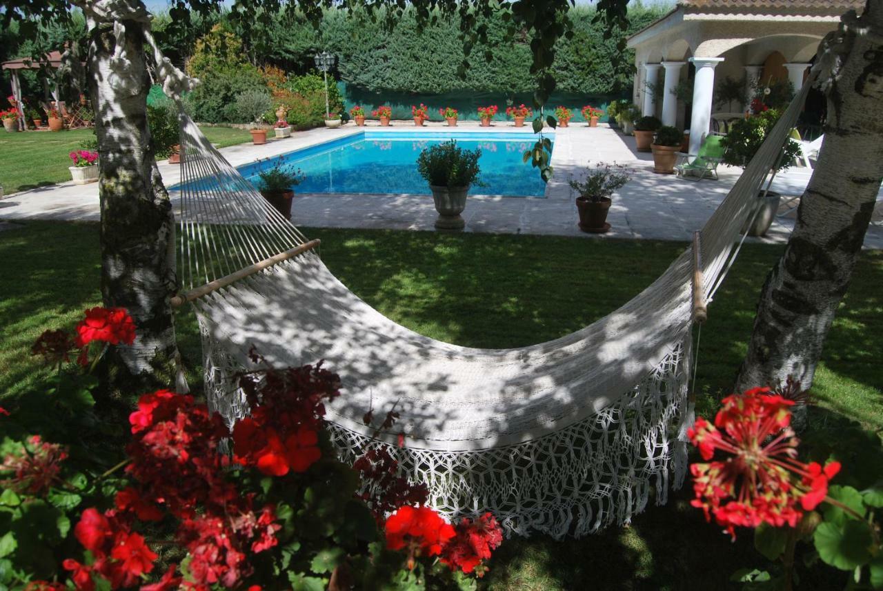 El Campillo Villa Pelabravo Exterior photo